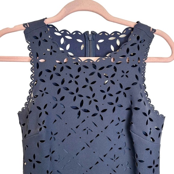 J. Crew Dress Women’s sz. 0 (XS) Navy Blue‎ Lasercut Scallop Sleeveless Shift - Picture 3 of 10